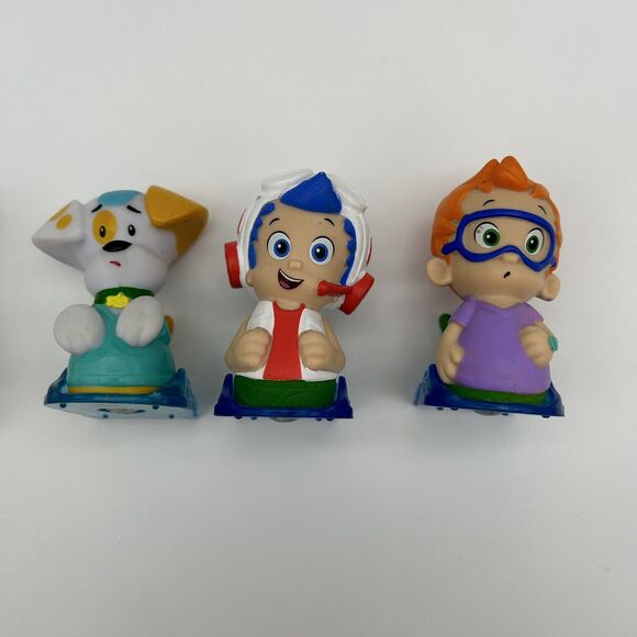 Bubble guppies Helicopter Check Up Gil Nonnie Puppy Figures & Helicopter - Picture 9 of 14